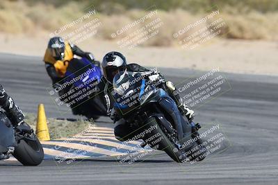 media/Nov-16-2025-Race Pace (Sun) [[8c5fa54630]]/Non Verified Riders (1st 20 Minutes)/2-Turn 10 (1010am)/